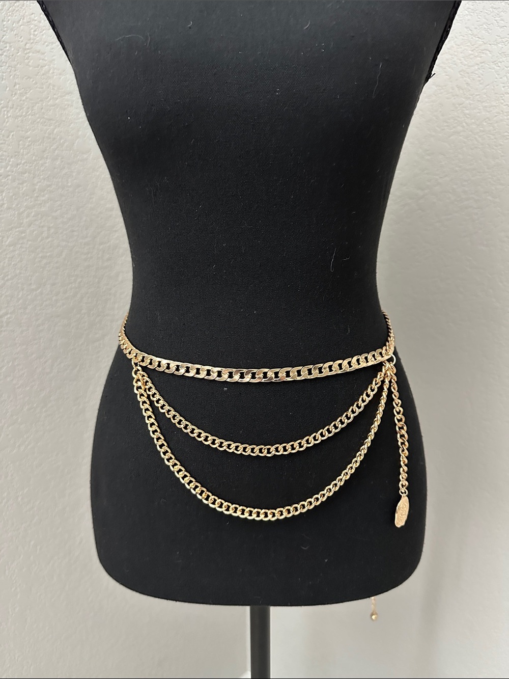 Francesca's Collections Gold Multi-Layer Chain Hip Belt
